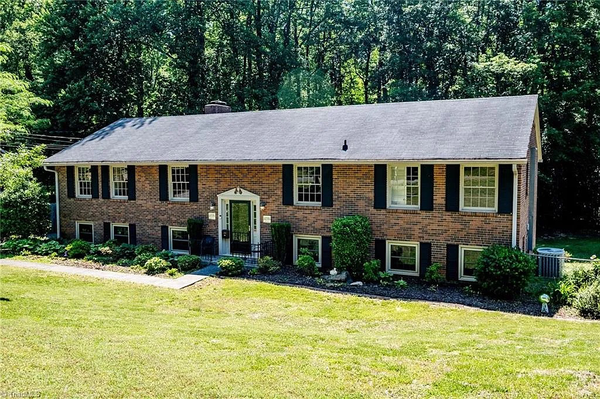 Coliving in West Winston-Salem - Winston-Salem, Greensboro