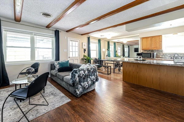 Coliving in Greater Hobby Area - Se Houston, Houston