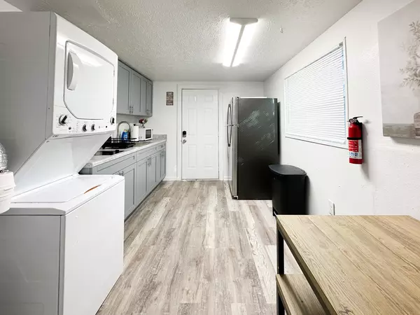 Coliving in University - North Tampa, Tampa