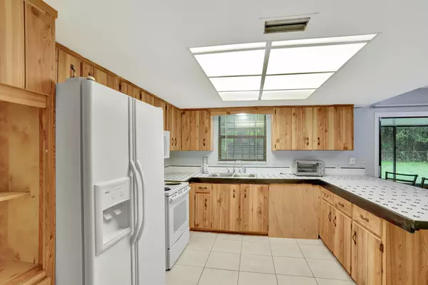 Coliving in Cocoa - Outer Orlando, Orlando