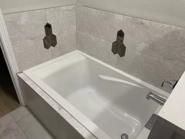 Coliving in Acres Home - Nw Houston, Houston