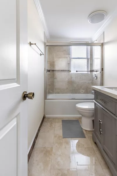 Coliving in Avondale - North Side, Chicago