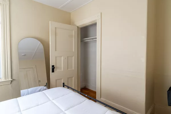 4 bedrooms apartment for rent in Avon Hill - Cambridge, Boston