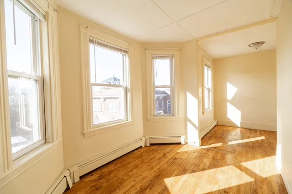 4 bedrooms apartment for rent in Avon Hill - Cambridge, Boston