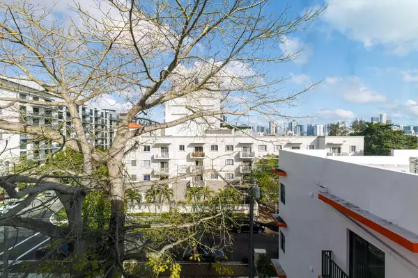 Coliving in Downtown Miami - Miami, Miami