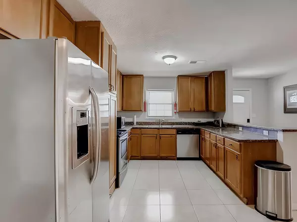 Coliving in Lake Forest - Northside, Jacksonville