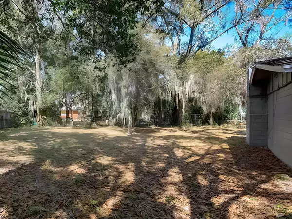 Coliving in Lake Forest - Northside, Jacksonville