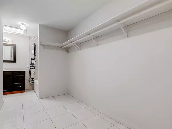 Coliving in Lake Forest - Northside, Jacksonville