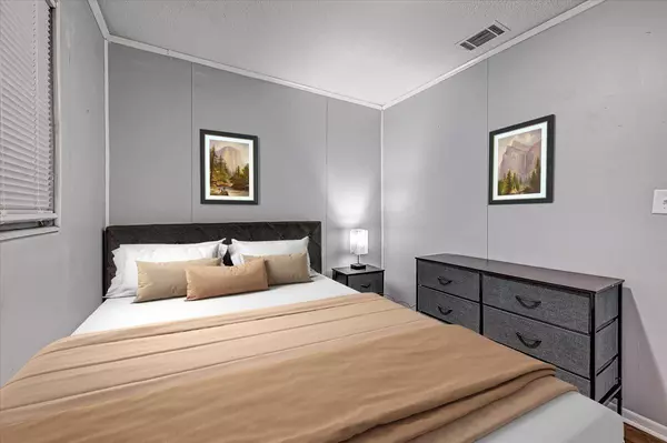 Coliving in Lake Forest - Northside, Jacksonville