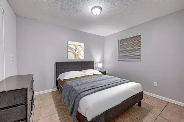 Coliving in Lake Forest - Northside, Jacksonville