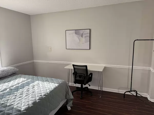 Coliving in Blue Springs - Outer KCMO, Kansas City