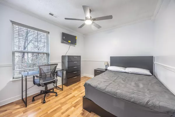 Coliving in Gastonia - West Charlotte, Charlotte