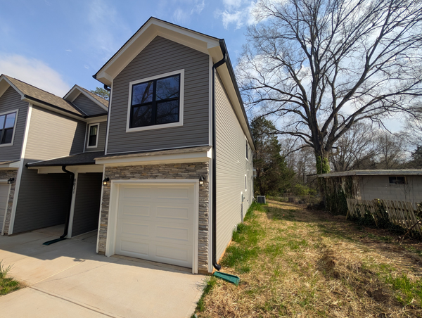 Coliving in Coulwood West - West Charlotte, Charlotte