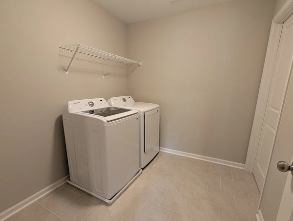 Coliving in West Sugar Creek - North Charlotte, Charlotte