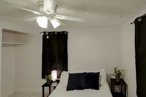 Coliving in Grant Park Tampa - East Tampa, Tampa