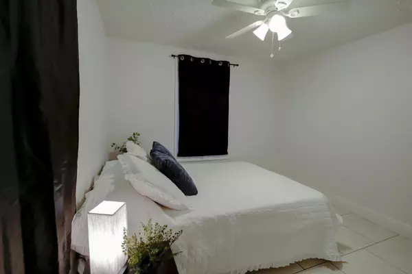 Coliving in Grant Park Tampa - East Tampa, Tampa
