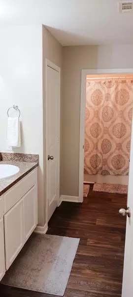 Coliving in Acres Home - Nw Houston, Houston