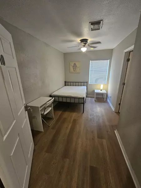 Coliving in Kenwood - Clearwater-St. Petersburg, Tampa
