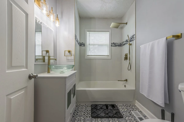 Coliving in East Side - KCMO, Kansas City