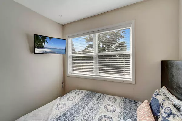 Coliving in Port Charlotte - North Port, Sarasota