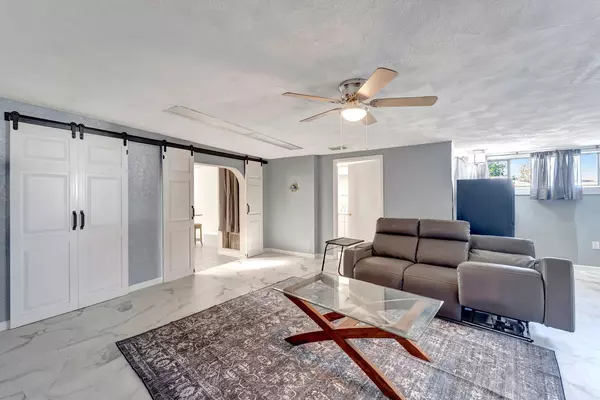 Coliving in Port Charlotte - North Port, Sarasota