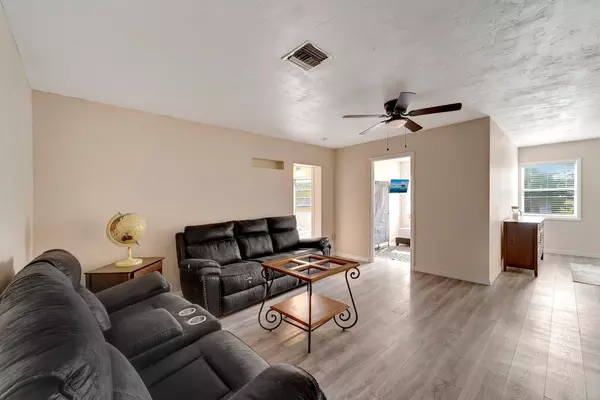 Coliving in Port Charlotte - North Port, Sarasota