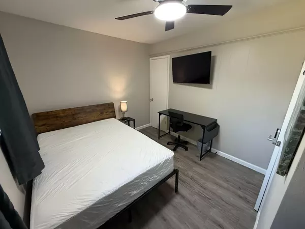 Coliving in Edgebrook - Se Houston, Houston