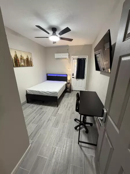 Coliving in Edgebrook - Se Houston, Houston