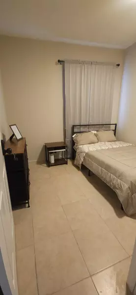 Coliving in Highlands - Northside, Jacksonville