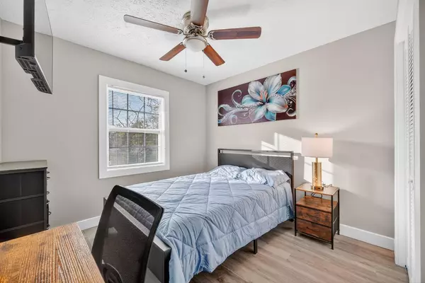 Coliving in Grant Park Tampa - East Tampa, Tampa