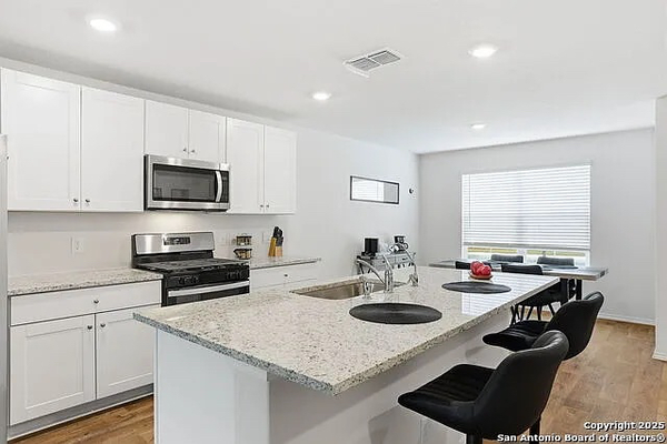 Coliving in Far West Side - West SATX, San Antonio