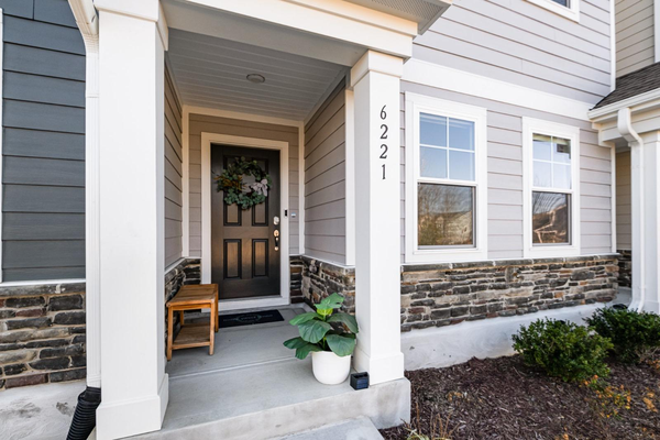 Coliving in Bryson Village - Outer Triangle, Raleigh