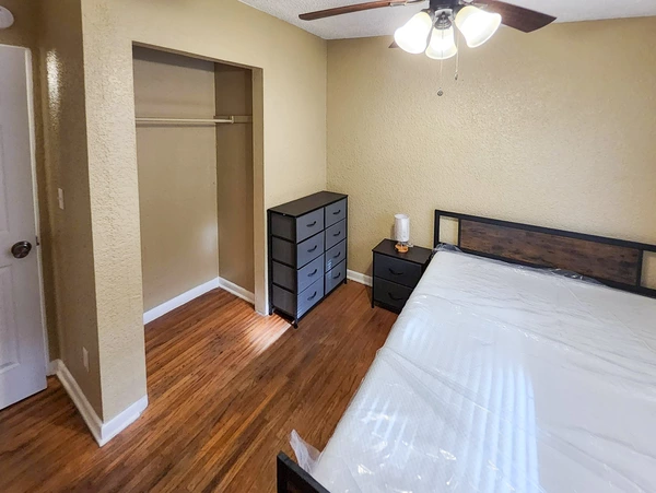 Coliving in Lake Forest - Northside, Jacksonville