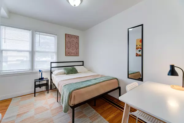 Coliving in Jackson Park - West / SW Mil, Milwaukee