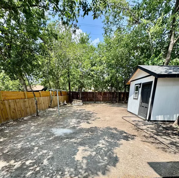 Coliving in University Hills - East Austin, Austin