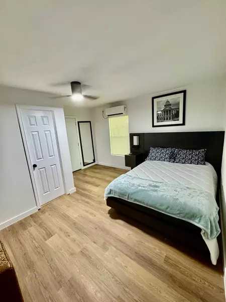 Coliving in University Hills - East Austin, Austin