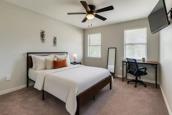 Coliving in Wolf Creek - Sw Dallas, Dallas