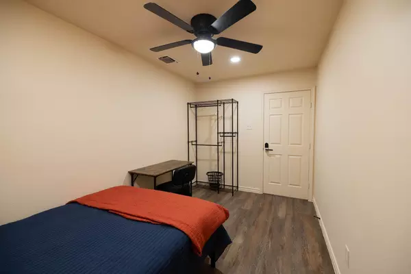 Coliving in DeSoto - Sw Dallas, Dallas