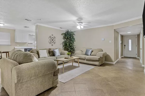 Coliving in Inner West Side - West SATX, San Antonio