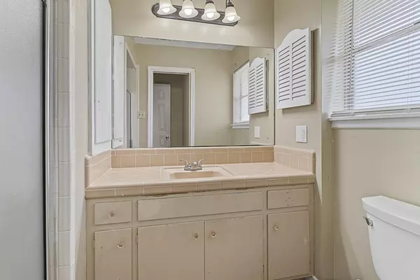 Coliving in Inner West Side - West SATX, San Antonio