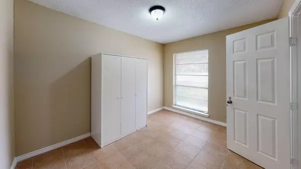 Coliving in Inner West Side - West SATX, San Antonio