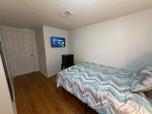 Coliving in Lake Forest - Northside, Jacksonville