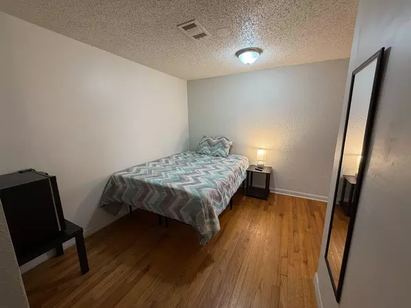 Coliving in Lake Forest - Northside, Jacksonville