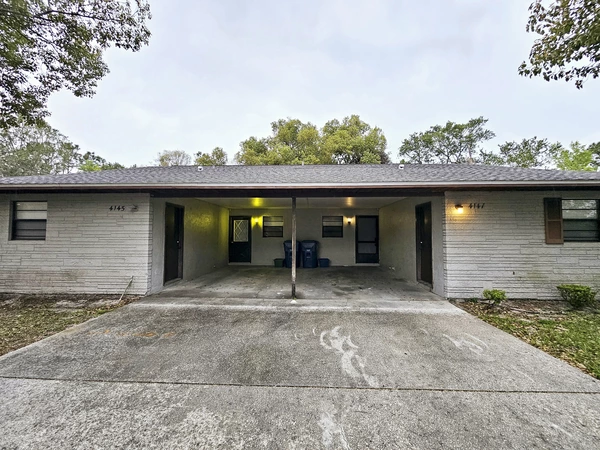 Coliving in Land O' Lakes - North Tampa, Tampa