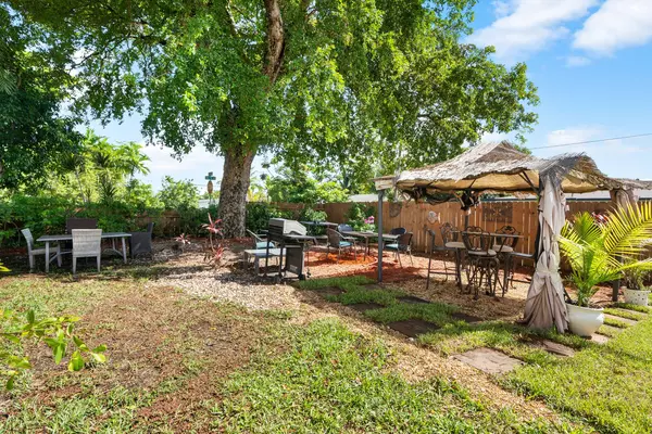 Coliving in Hallandale Beach - Broward County, Miami