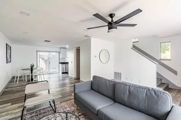 Coliving in Pasadena - The Verdugos, Los Angeles