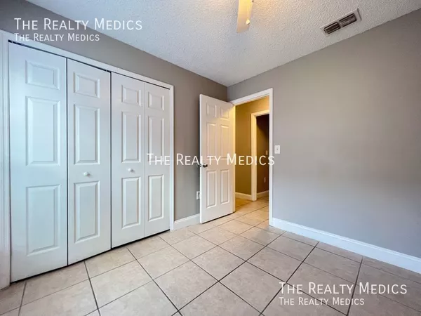 4 bedrooms apartment for rent in Pine Hills - West Orlando, Orlando