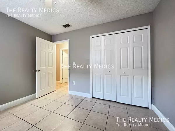 4 bedrooms apartment for rent in Pine Hills - West Orlando, Orlando