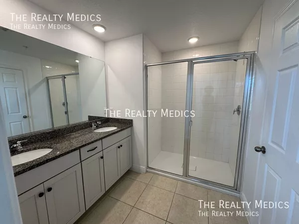 3 bedrooms apartment for rent in Vista East - East Orlando, Orlando