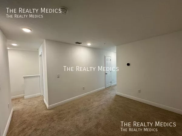 3 bedrooms apartment for rent in Vista East - East Orlando, Orlando